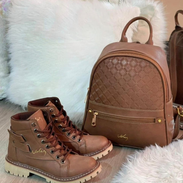 Combo Exclusivo Vélez: Elegancia y Estilo en un Solo Paquete con Bolsa y Botas