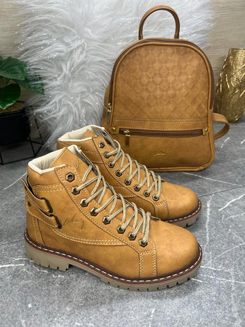 Combo Exclusivo Vélez: Elegancia y Estilo en un Solo Paquete con Bolsa y Botas